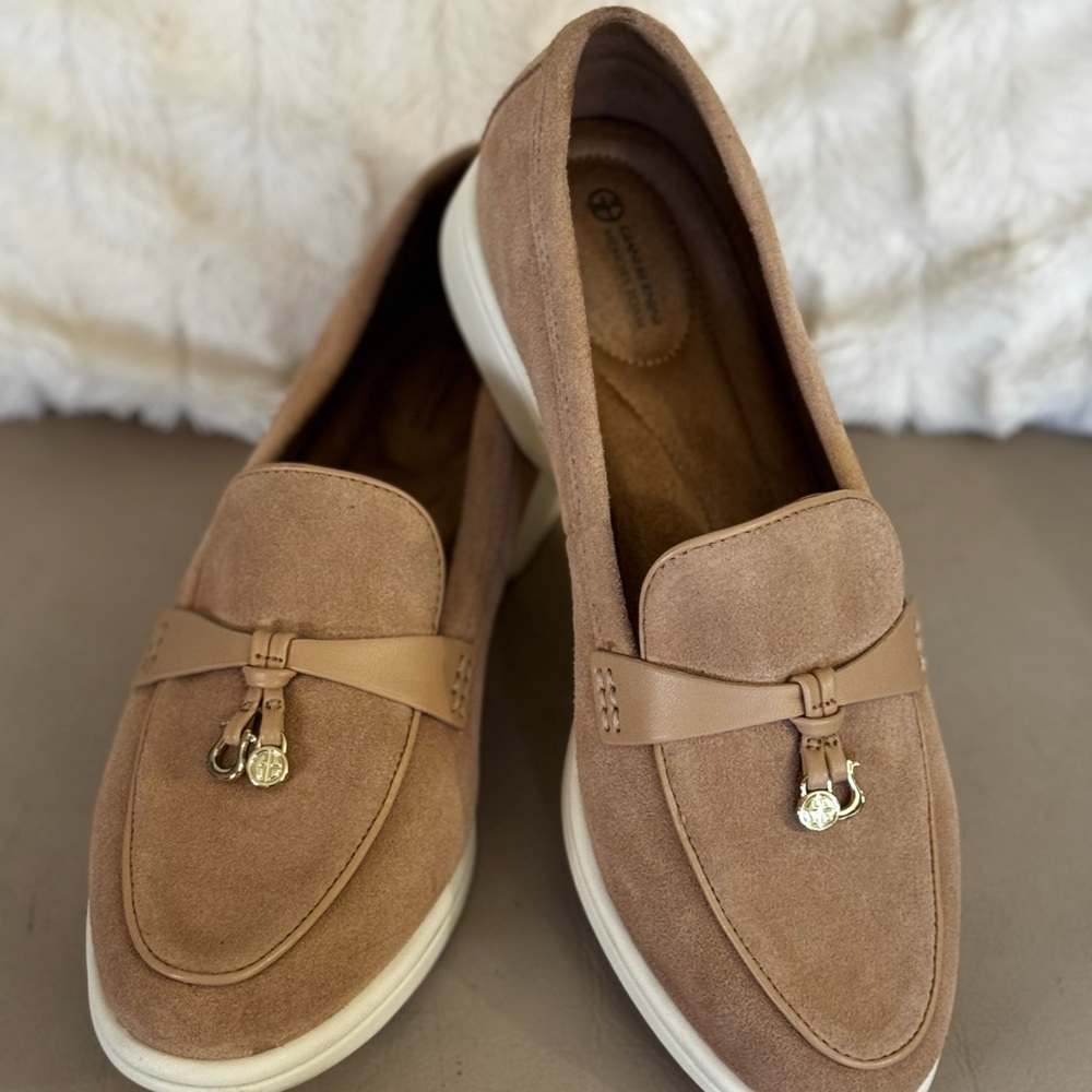 Women's Tan Loafers